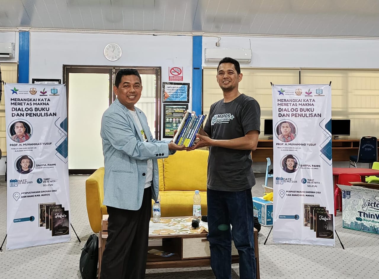 Wakil Dekan 1 FAH Bahas Pentingnya Literasi pada Dialog Buku dan Penulisan di Maros