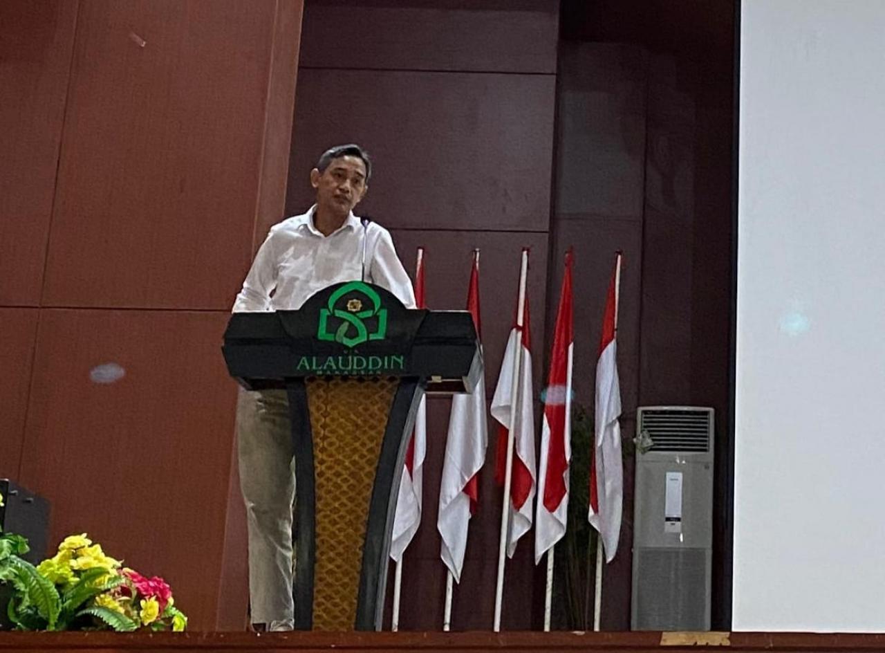 Gambar Wakili Warek III, Dr Nurkhalis Buka Kegiatan Seminar Nasional Dema UIN Alauddin Makassar