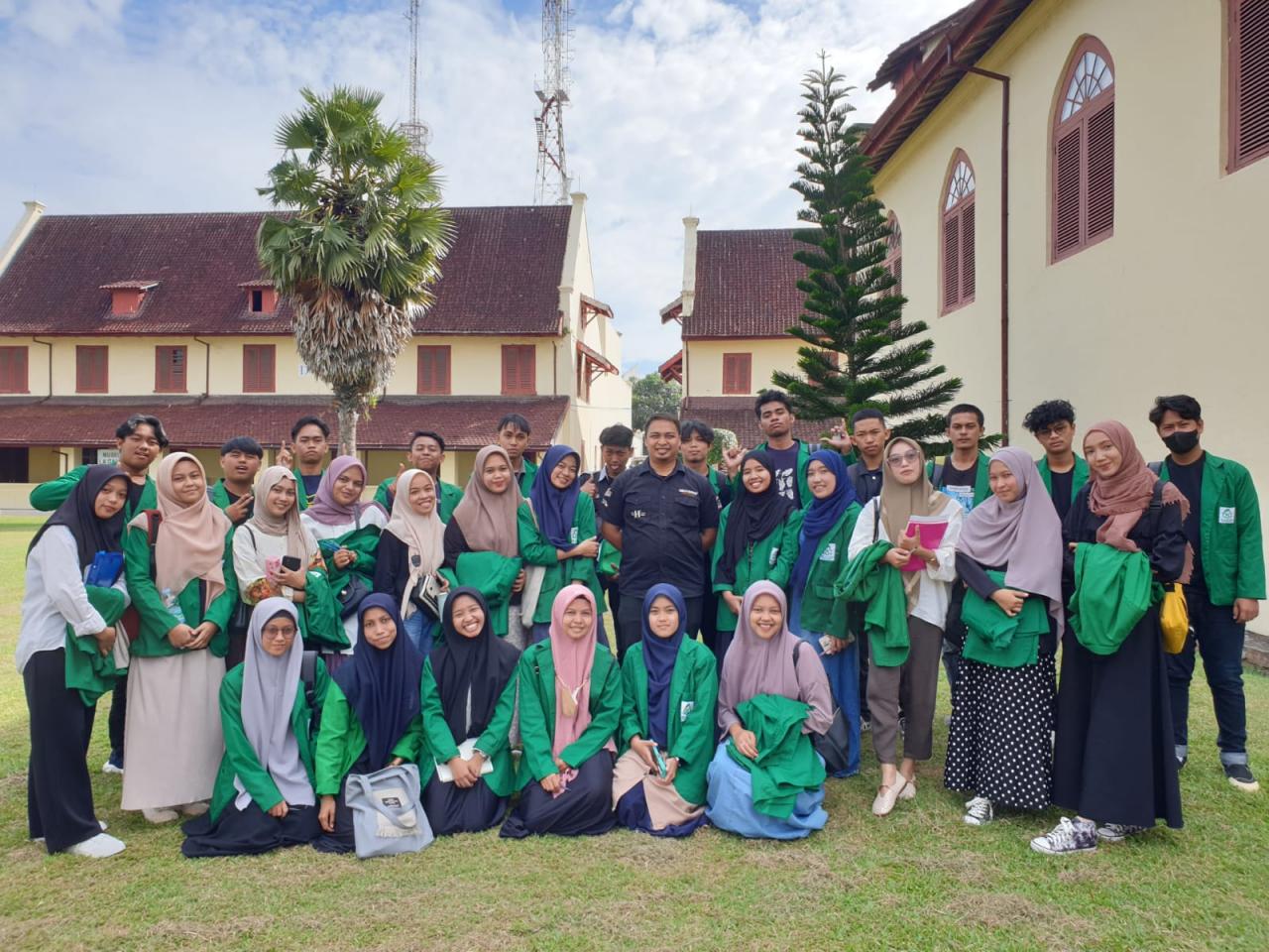 Op Mahasiswa Uin Alauddin Gelar Kuliah Lapangan Belajar Menulis Hingga Eksplore Makassar Uin