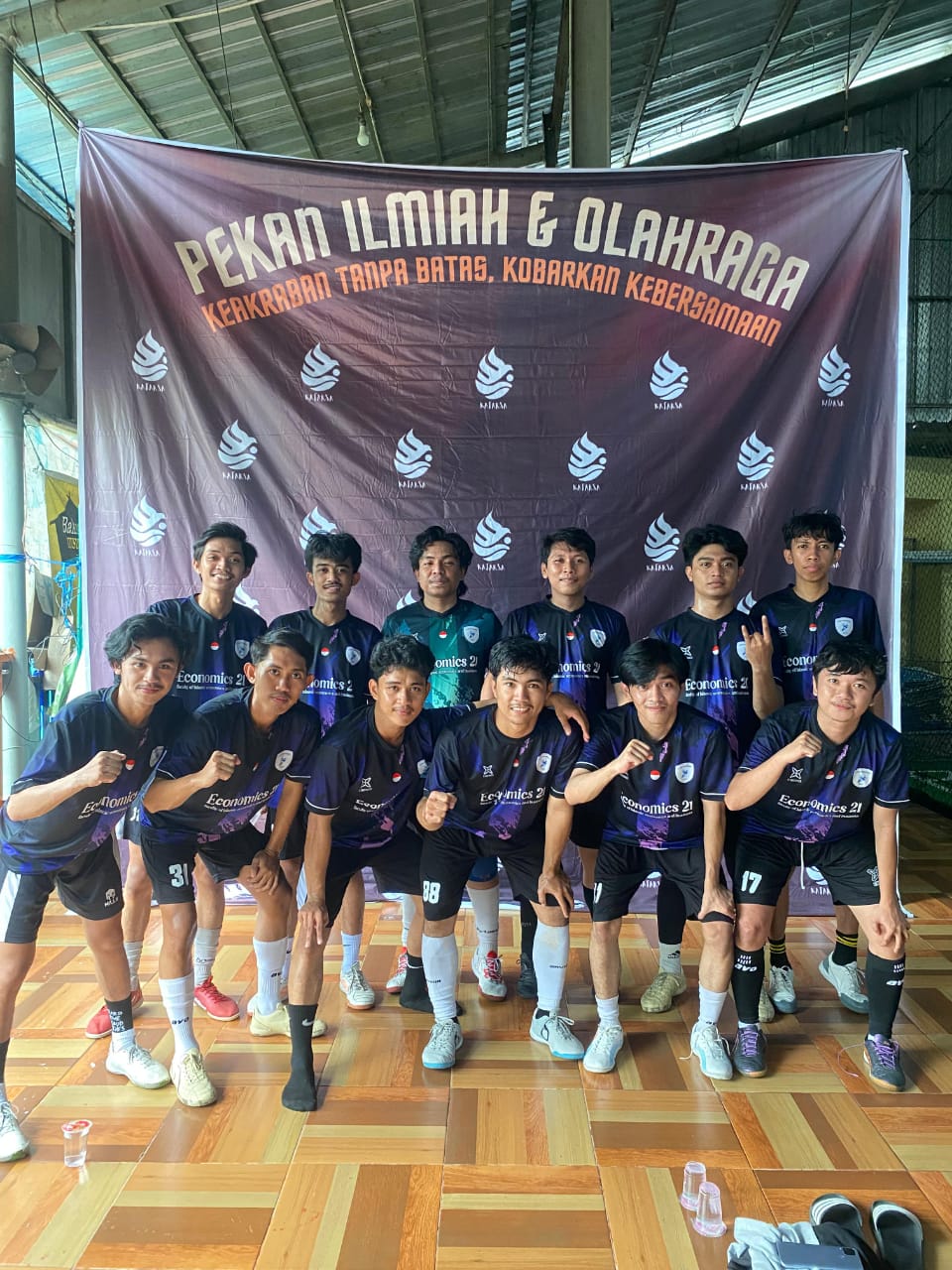 Tim Ilmu Ekonomi Juara I Lomba Futsal Pekan Ilmiah Dan Olahraga HMJ ...