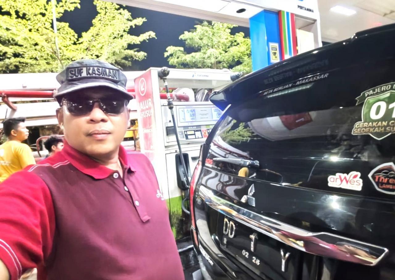 Gambar SPBU Macet: Jalanan Macet, Akal Sehat pun Ikut Macet