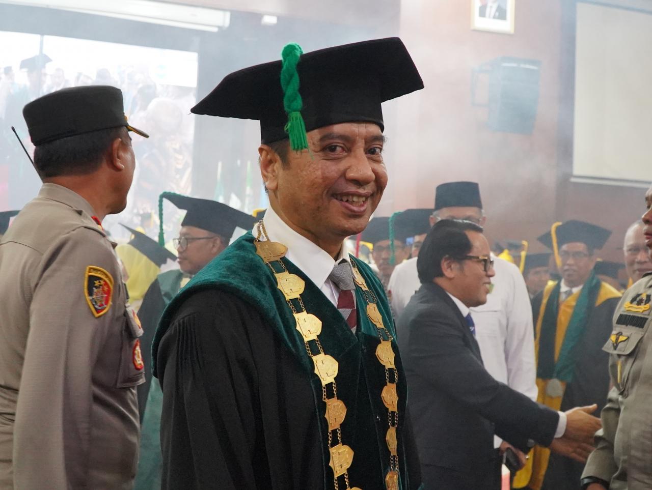 Gambar Bona Fide (6): Membungkus Kedermawanan