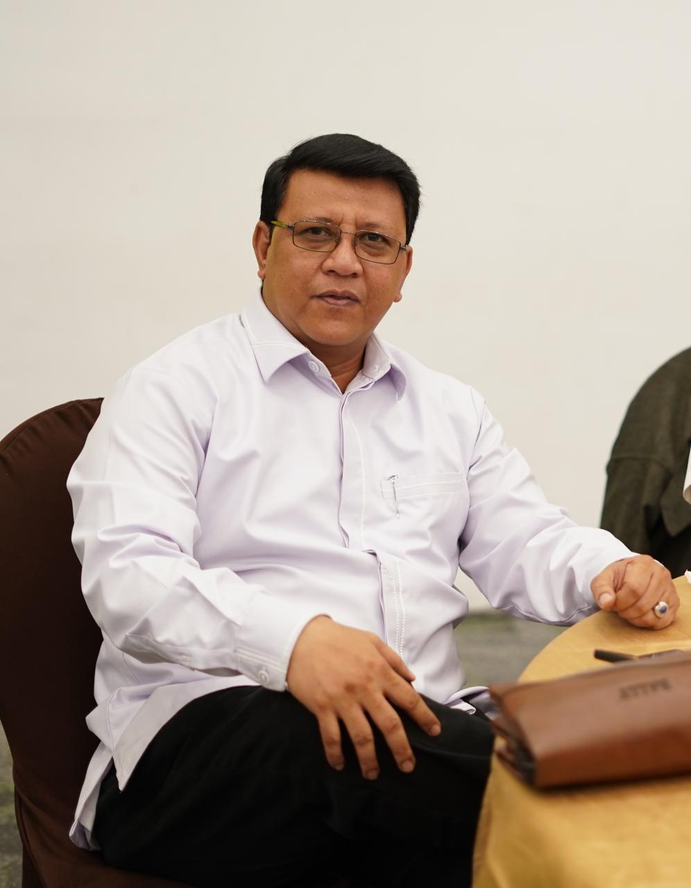 Gambar Musuh di Luar, Bisikan di Dalam: Menyelami Pesan Al-Ikhlas, Al-Falaq dan An-Naas